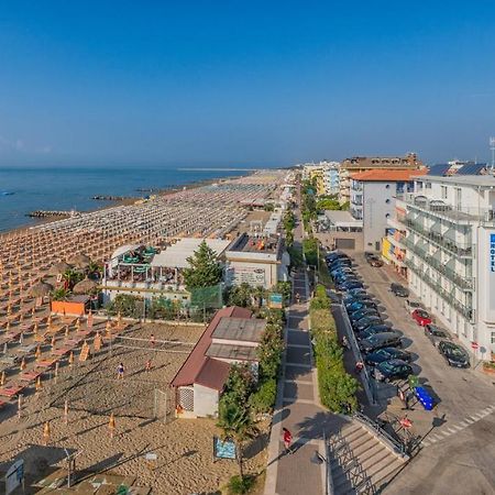 Hotel Austria Caorle Zewnętrze zdjęcie