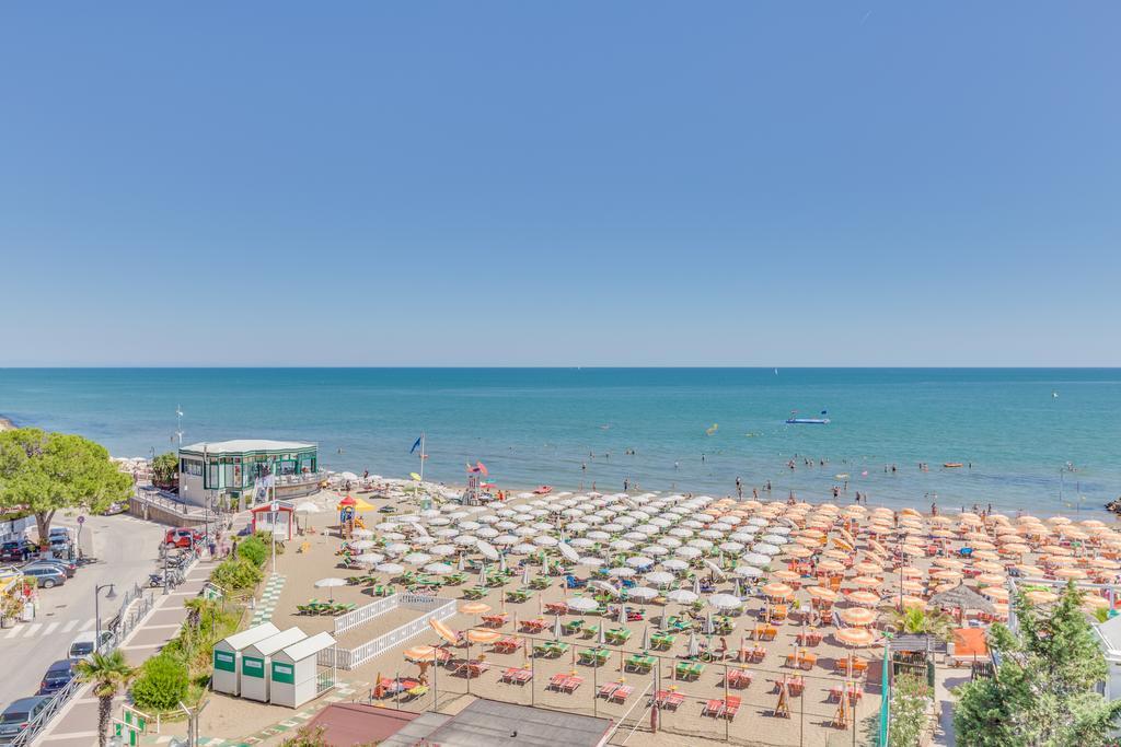 Hotel Austria Caorle Zewnętrze zdjęcie