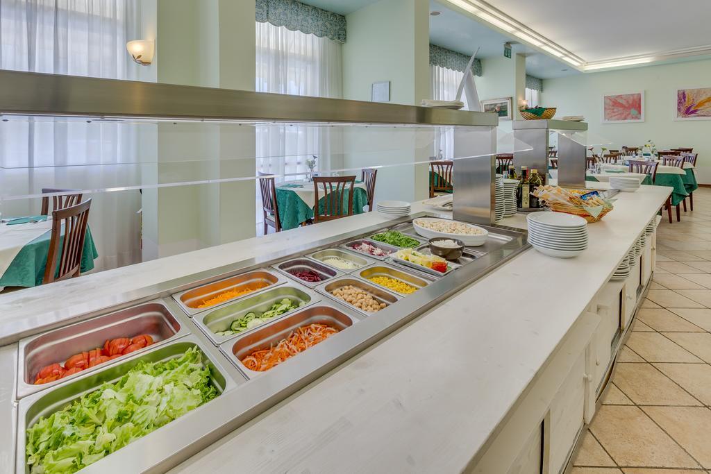 Hotel Austria Caorle Zewnętrze zdjęcie