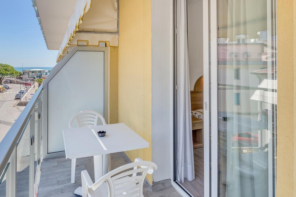 Hotel Austria Caorle Zewnętrze zdjęcie