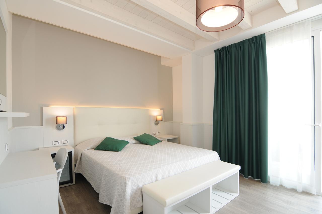 Hotel Austria Caorle Zewnętrze zdjęcie