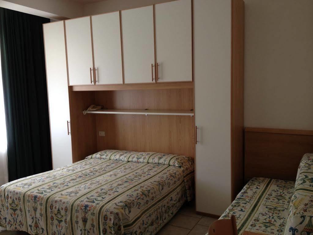 Hotel Austria Caorle Zewnętrze zdjęcie
