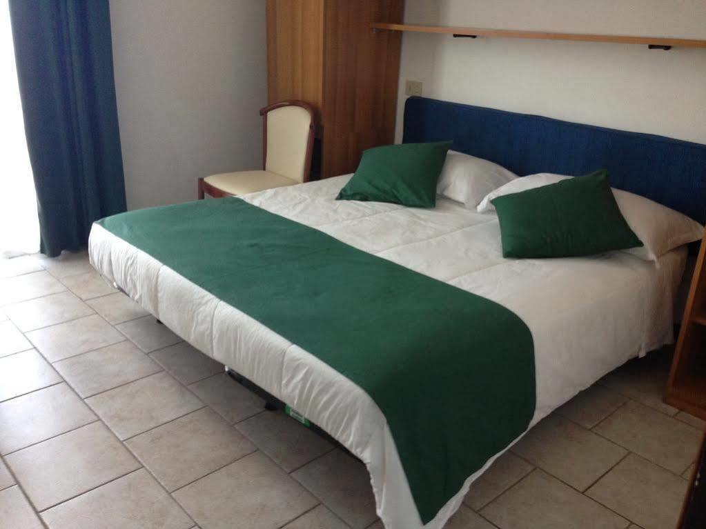 Hotel Austria Caorle Zewnętrze zdjęcie